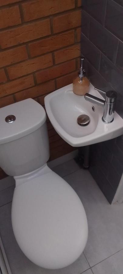 Guest house Exeter Way *